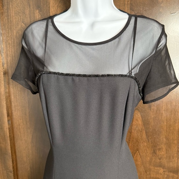 Elegant Black Sheer Panel open back Liz Claiborne Night Dress Size 8 timeless - Picture 2 of 7